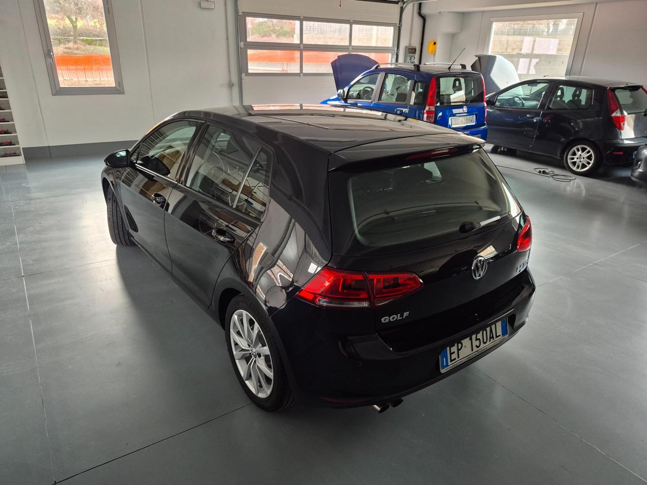 Volkswagen Golf Business 2.0 TDI DSG 5p. Highline BlueMotion Tech.