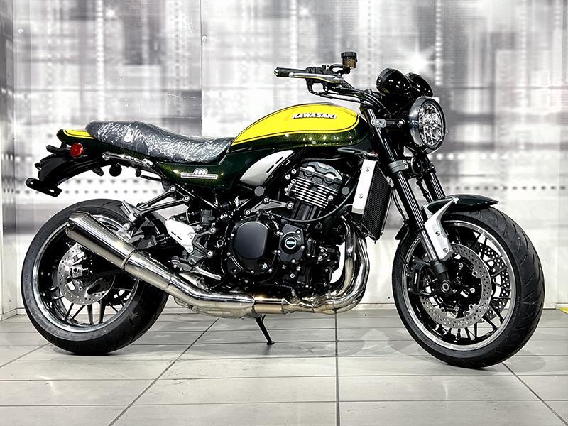 Kawasaki Z 900 RS Yellow Ball Edition