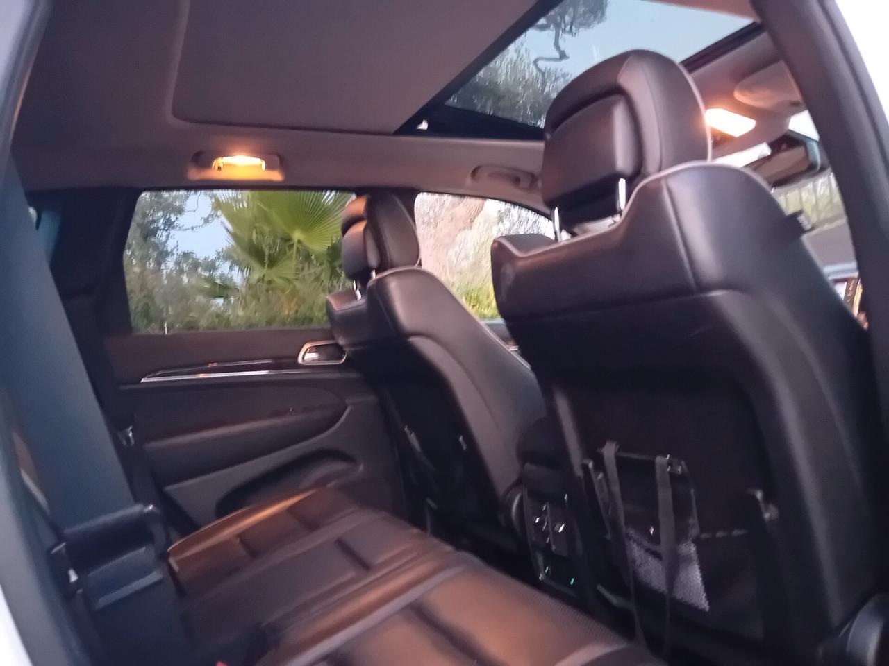 Jeep Grand Cherokee 3.0 CRD 241 CV Overland