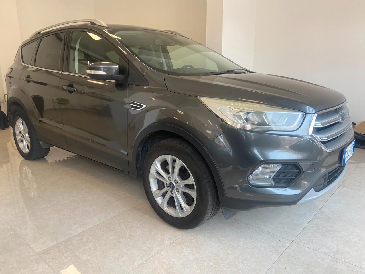 Ford Kuga 1.5 TDCI 120 CV S&S 2WD Titanium