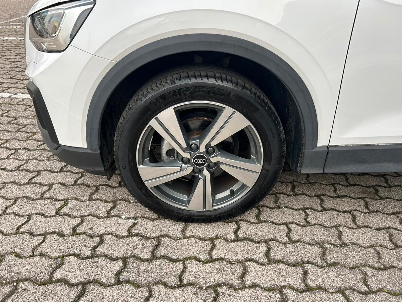 Audi Q2 35 1.5 tfsi Admired s-tronic GRANDINATA