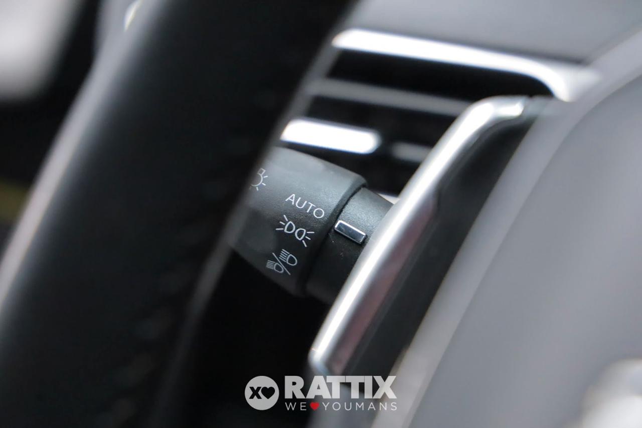 Peugeot 3008 1.6 Hybrid4 300CV GT Pack e-EAT8