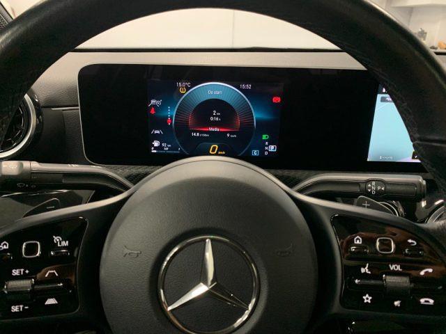 MERCEDES-BENZ CLA 180 d Coupe Tetto Apribile Automatico Sport