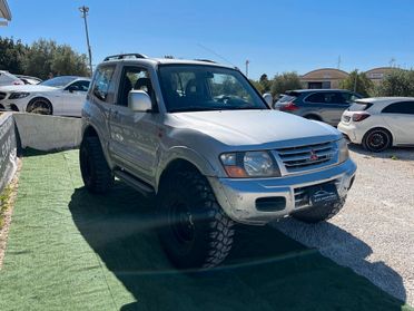 Mitsubishi Pajero 3.2 16V DI-D 3p. GLX