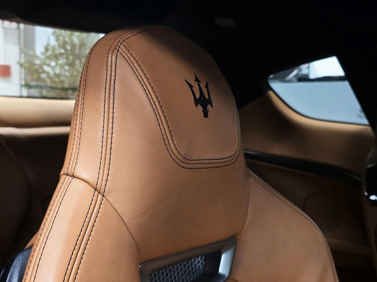 Maserati GranTurismo 4.7 S V8 CAMBIOCORSA_BIANCO FUJI_GARANZIA 12 MESI