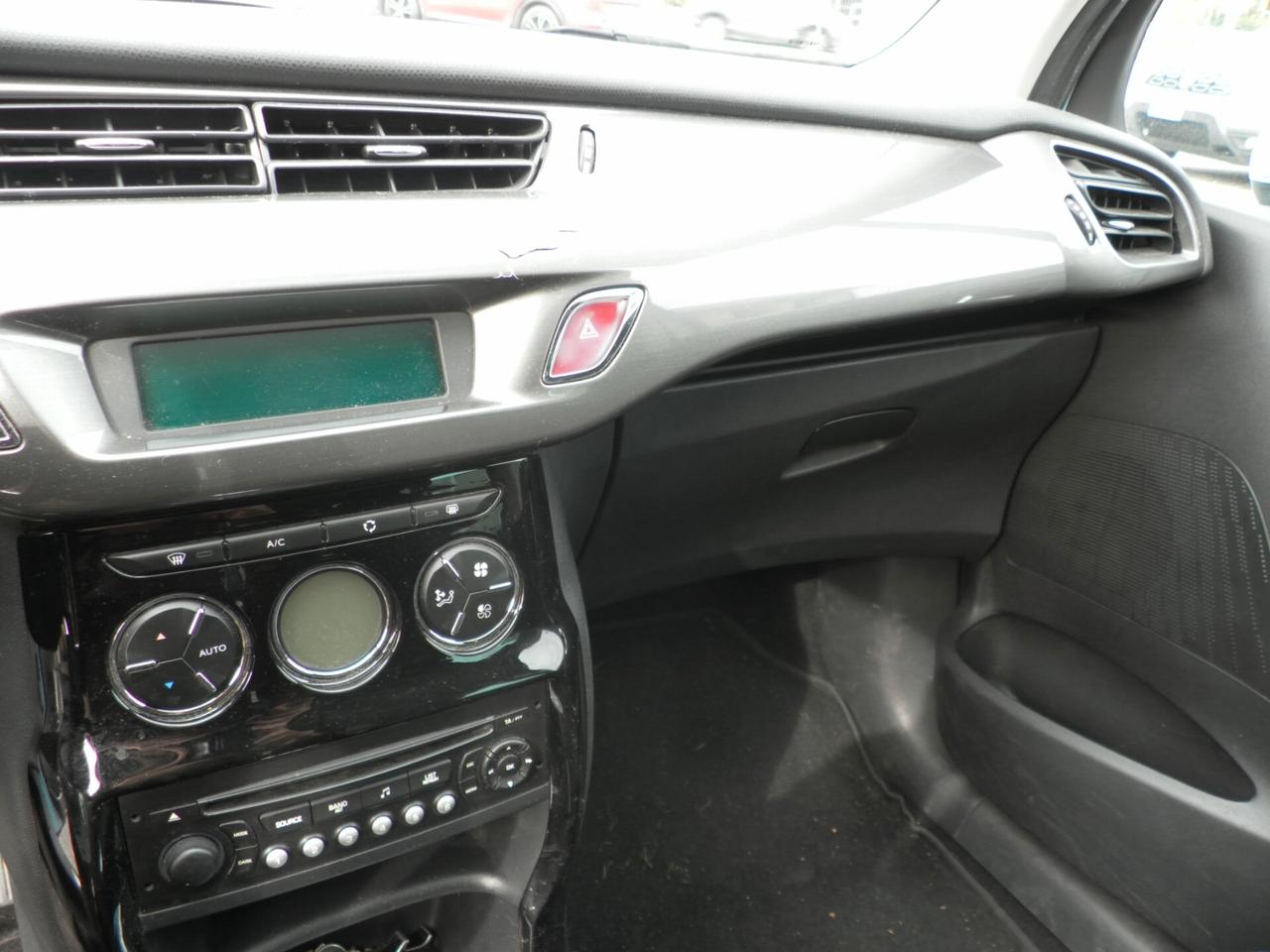 Citroen C3 1.4 VTi 95 Exclusive Style Neopatentati