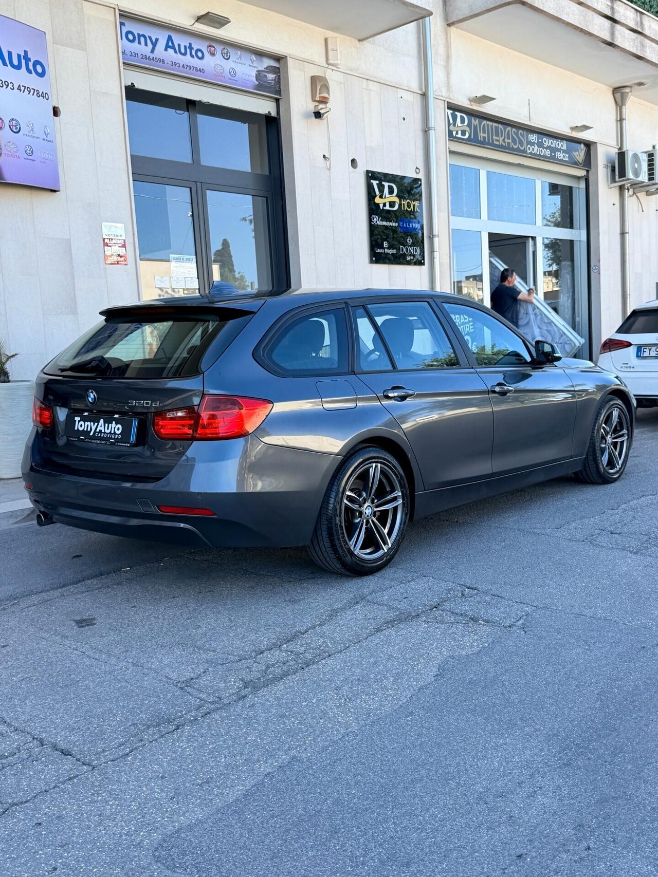 Bmw 320 d Touring Business auto NAVI,LED,BLUETOOTH,ANDROID AUTO,SENSORI DI PACHEGGIO,KM CERTIFICATI!