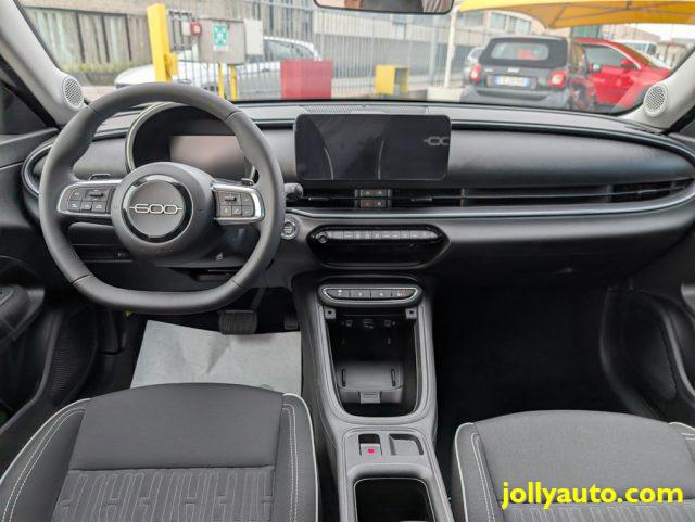 FIAT 600 Hybrid 100 CV DCT MHEV Business **KM0**