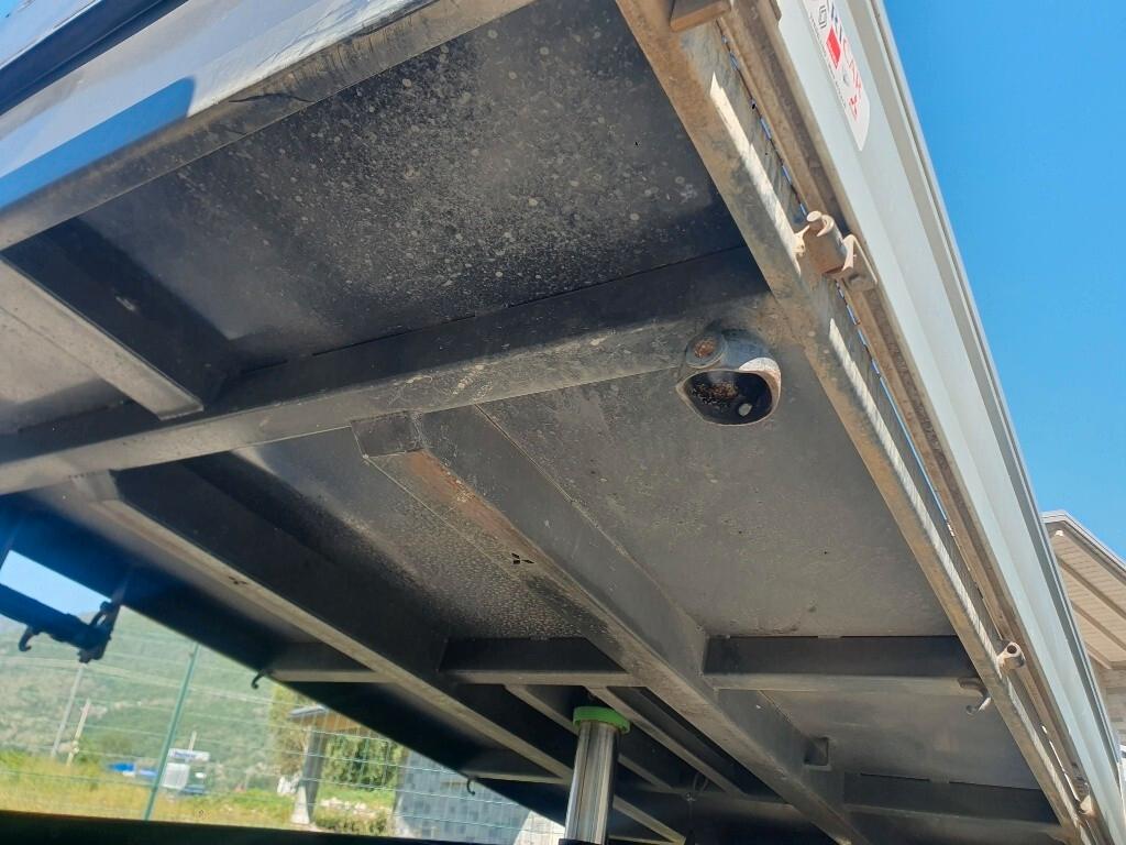 Mitsubishi Fuso Canter 3.0 TDi 131cv Ribaltabile trilaterale