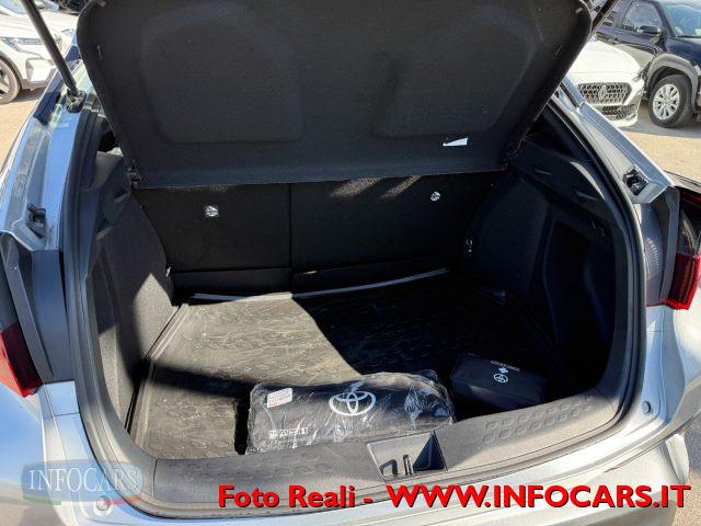 TOYOTA C-HR 1.8 Hybrid E-CVT Business - PROMO