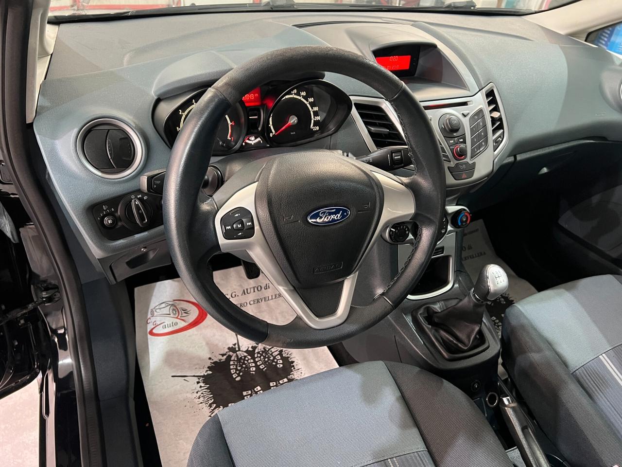 Ford Fiesta 1.4 97 CV - GPL Titanium - 2010