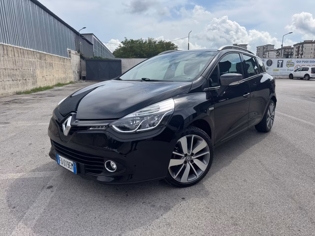 Renault Clio Sporter dCi 8V 90CV COSTUME NATIONAL