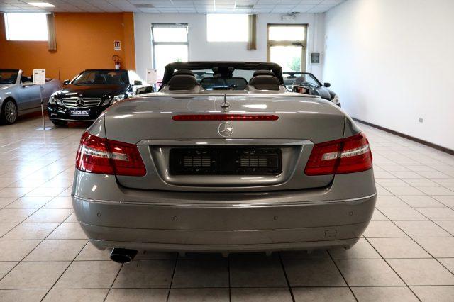 MERCEDES-BENZ E 200 Benzina Cabrio tagliandi Mercedes