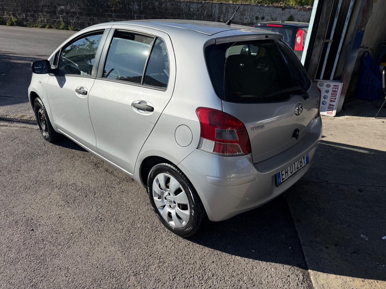 Toyota Yaris 1.0 5 porte 116000 km