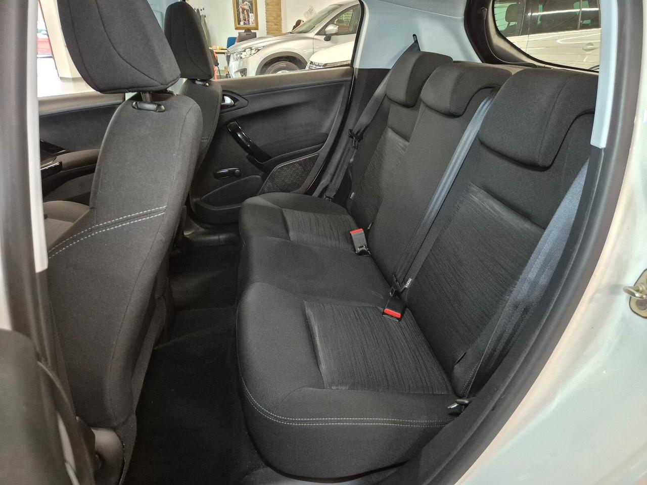 Peugeot 208 1.2 VTi 82 CV 5 porte Access