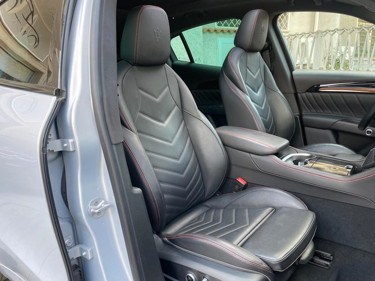 Maserati Grecale MHEV 330 CV AWD Modena