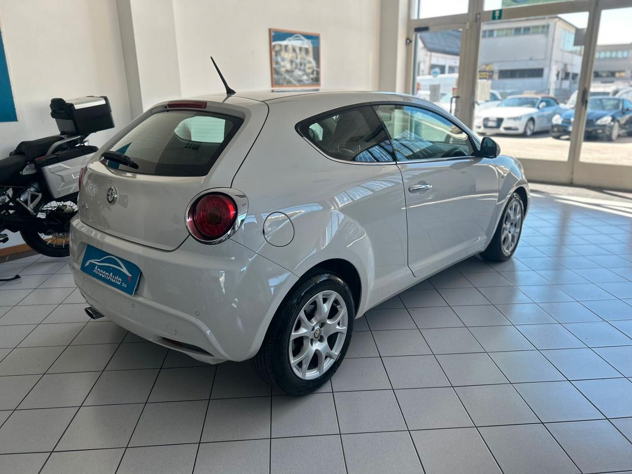 Alfa Romeo MiTo 1.3 JTDm-2 x neopatentati 2011