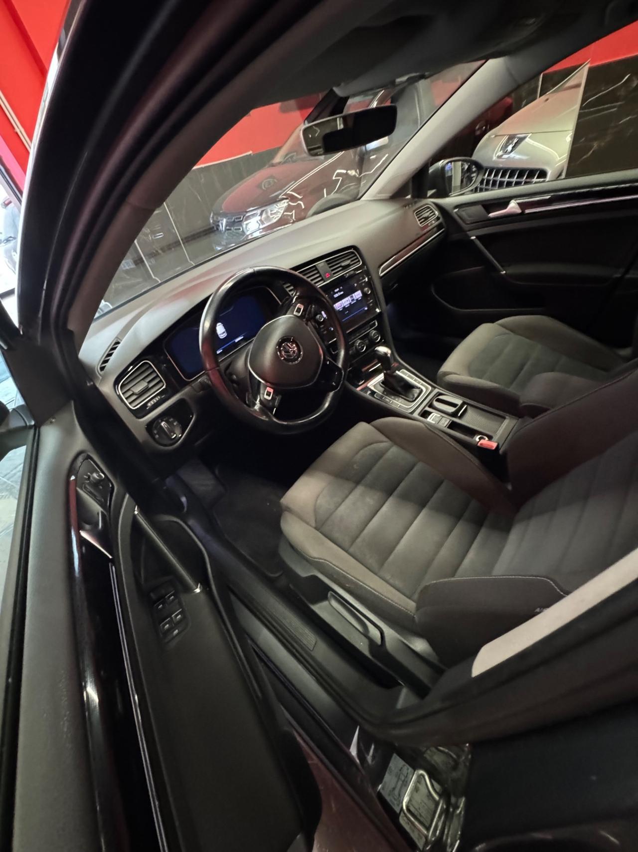 Volkswagen Golf GTD 2.0 TDI DSG 5p. BlueMotion Technology