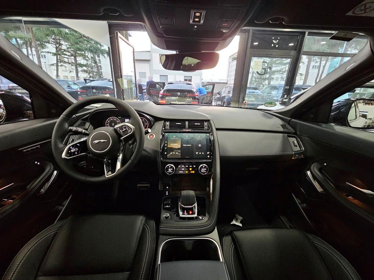 Jaguar E-Pace R-Dynamic SE Navi Camera Tetto C.20" LED BlackPack