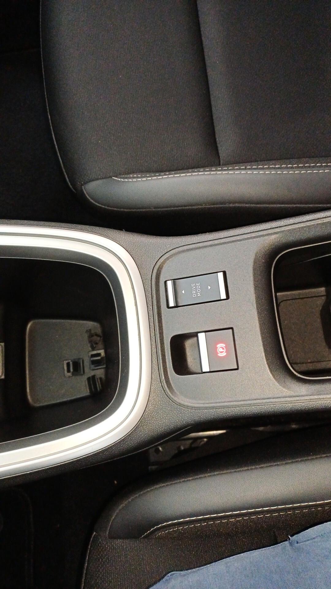 Jeep Avenger 1.2 Turbo 100 CV MHEV Summit