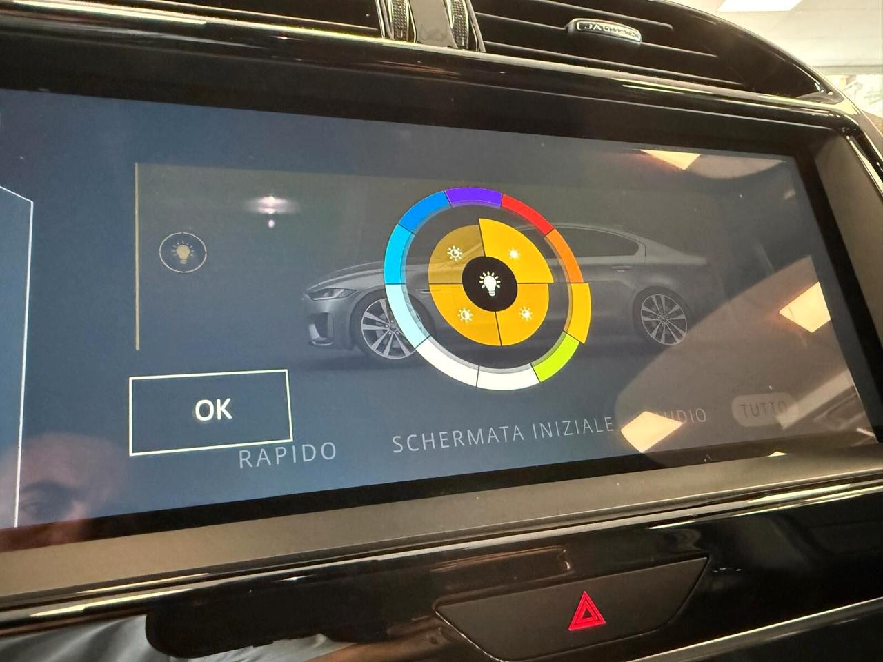 Jaguar XE 2.0 D 204 CV aut. R-Dynamic SE
