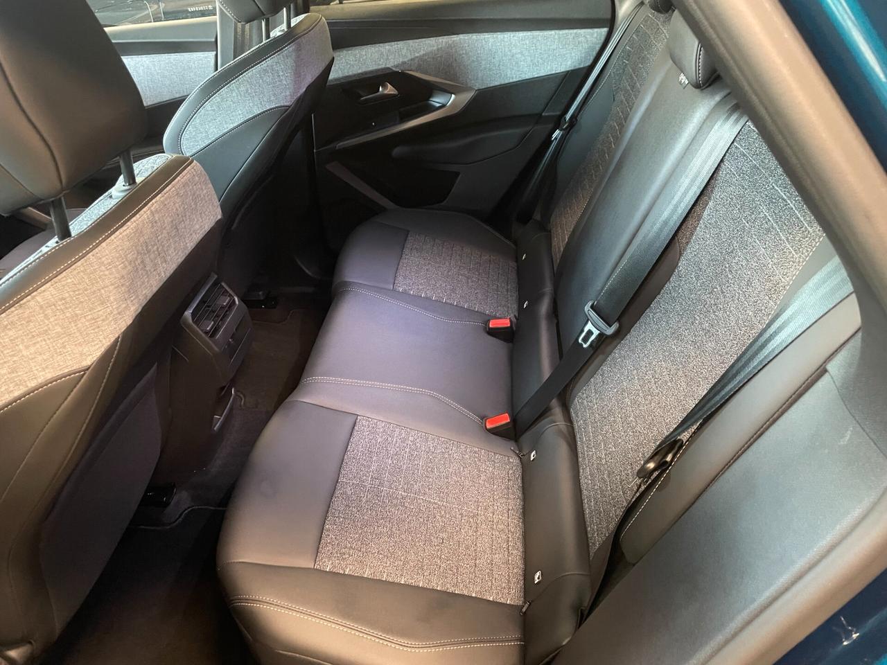 Peugeot 3008 Hybrid 145 e-DCS6 Allure PREZZO REALE