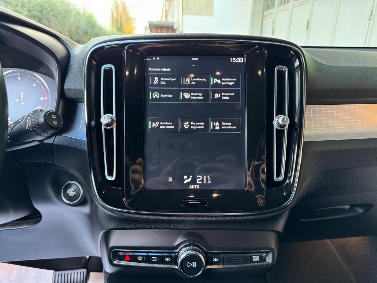 Volvo XC40 D3 AWD MOMENTUM GEART 1P GARANZIA24MESI