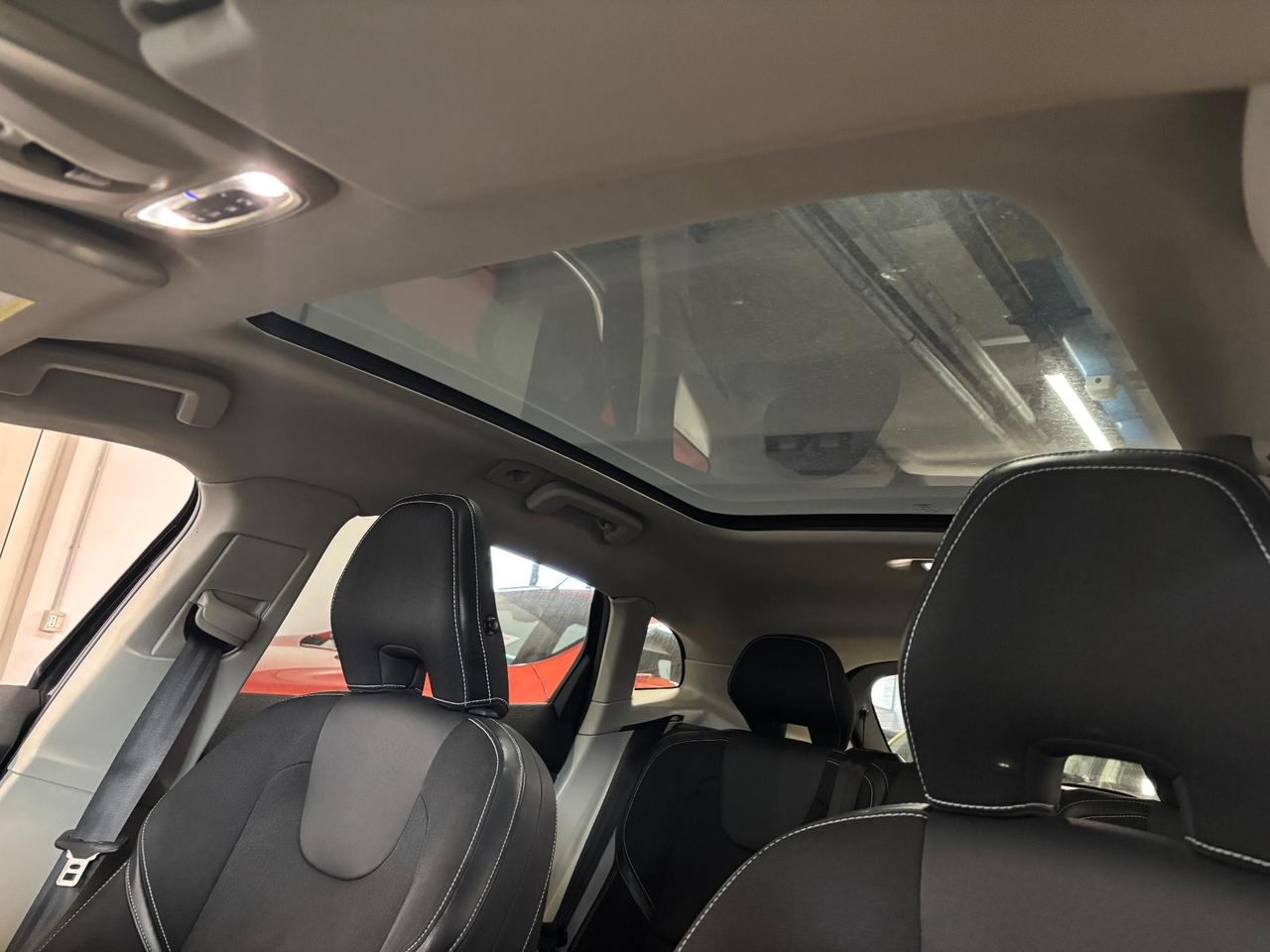 Volvo V40 D2 1.6 |INTERNI B-COLOR|TETTO|