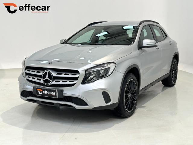 MERCEDES-BENZ GLA 200 d Automatic 4Matic Premium