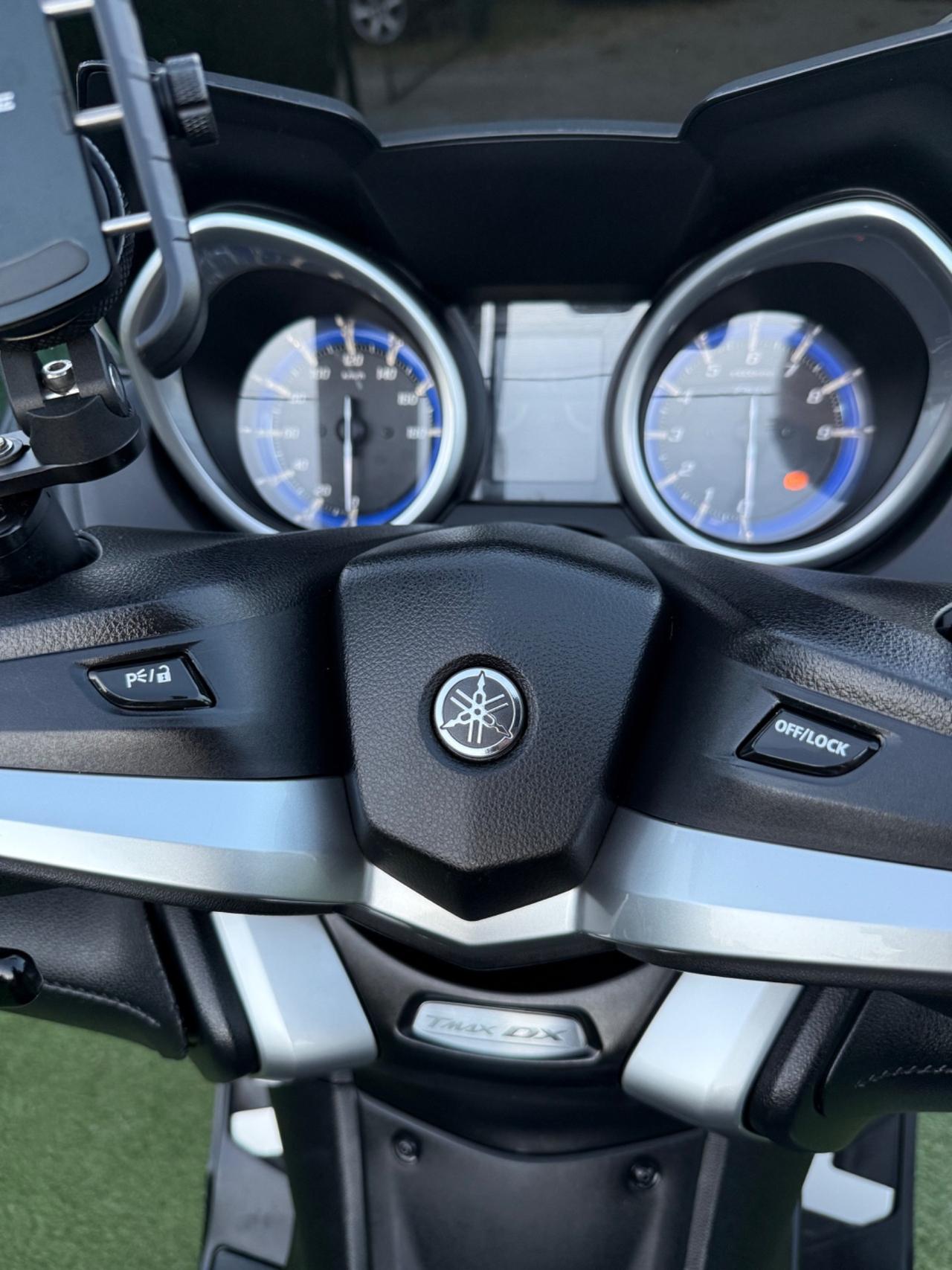 Yamaha T Max 2017 530 DX FULL AKRAPOVIC