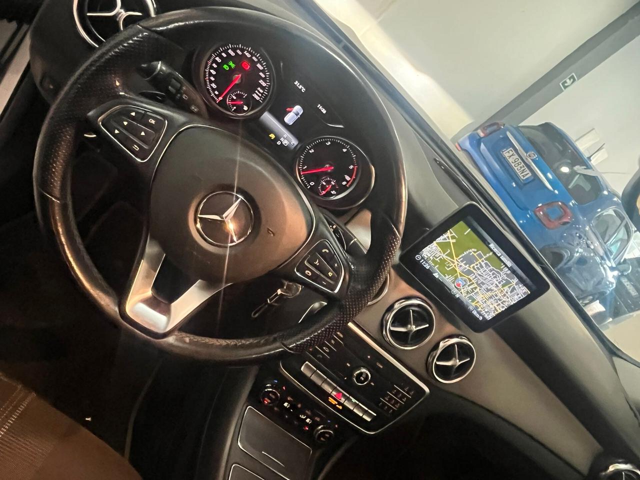 Mercedes-benz GLA 200 D AUTOMATICA 4MATIC SPORT