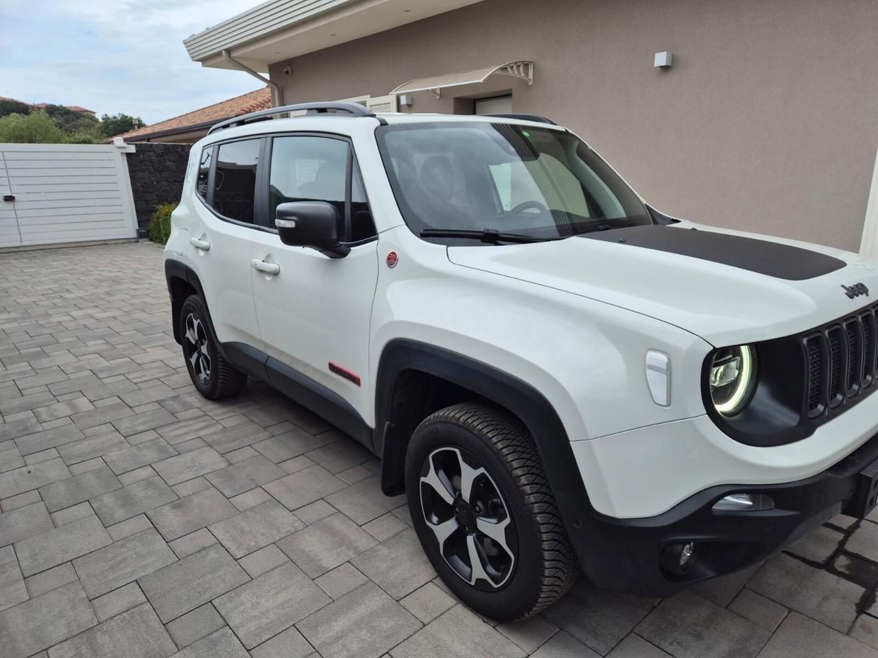 Jeep Renegade 2.0 Mjt 170CV 4WD Active Drive Low Trailhawk