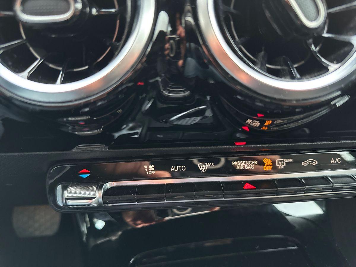 Mercedes-Benz Classe A - W177 2018 - A 180 d Sport auto