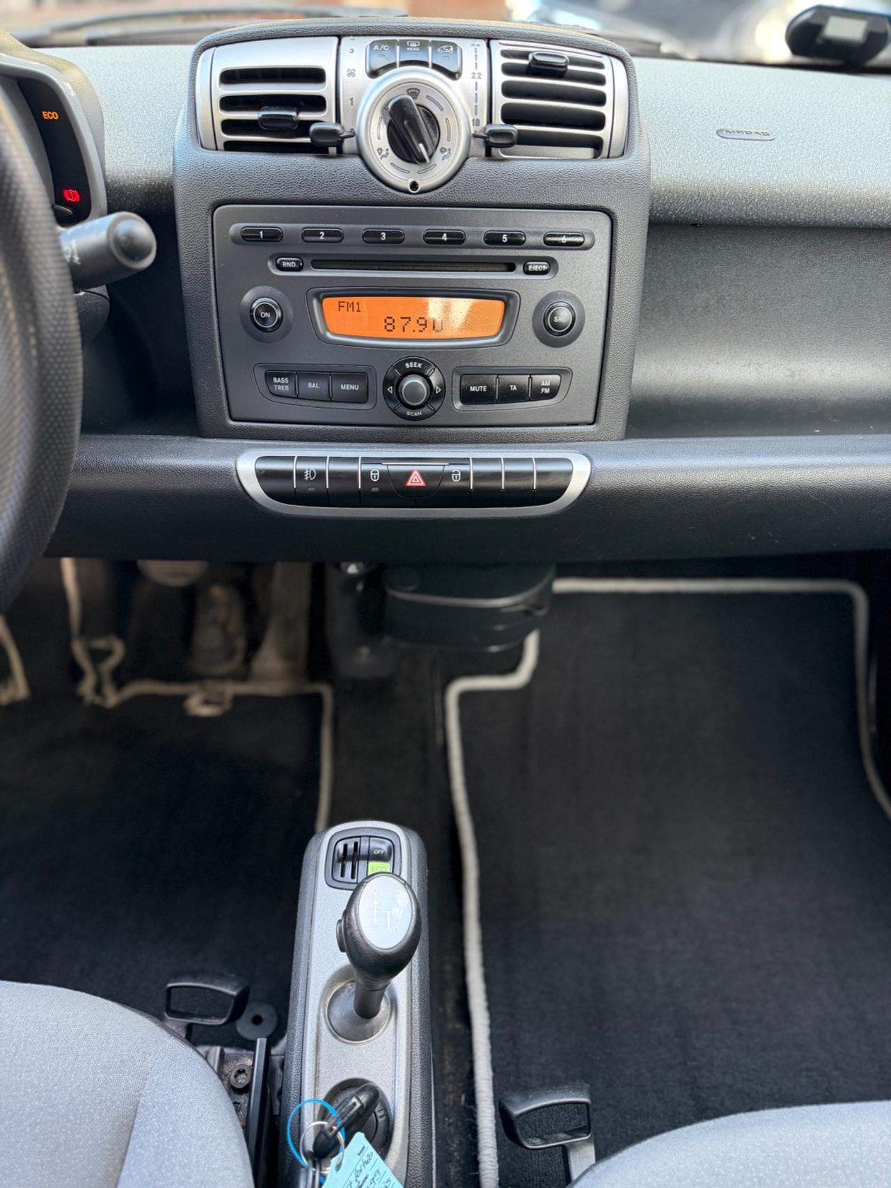 Smart ForTwo 1000 52 kW coupé pure