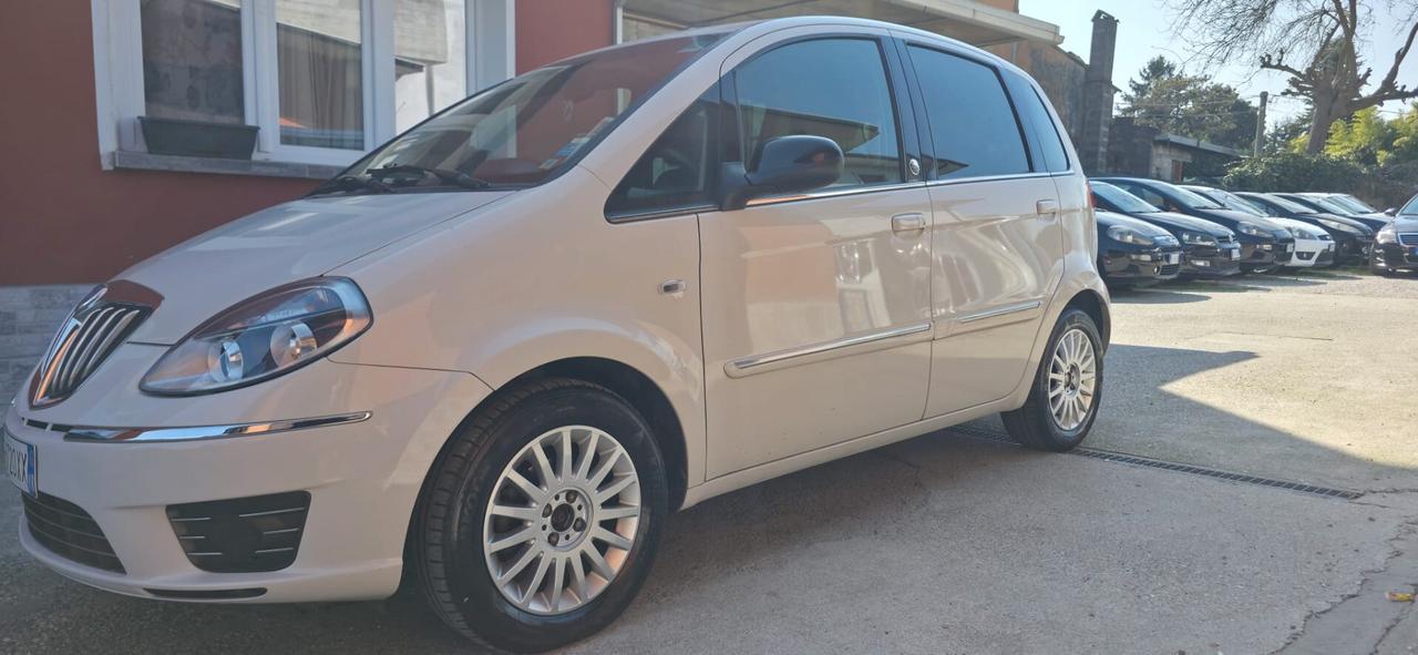 Lancia MUSA 1.4 8V Ecochic (GPL) 5th Avenue neop