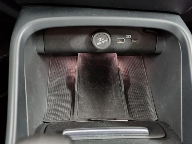 VOLVO XC40 B4 AWD automatico Core