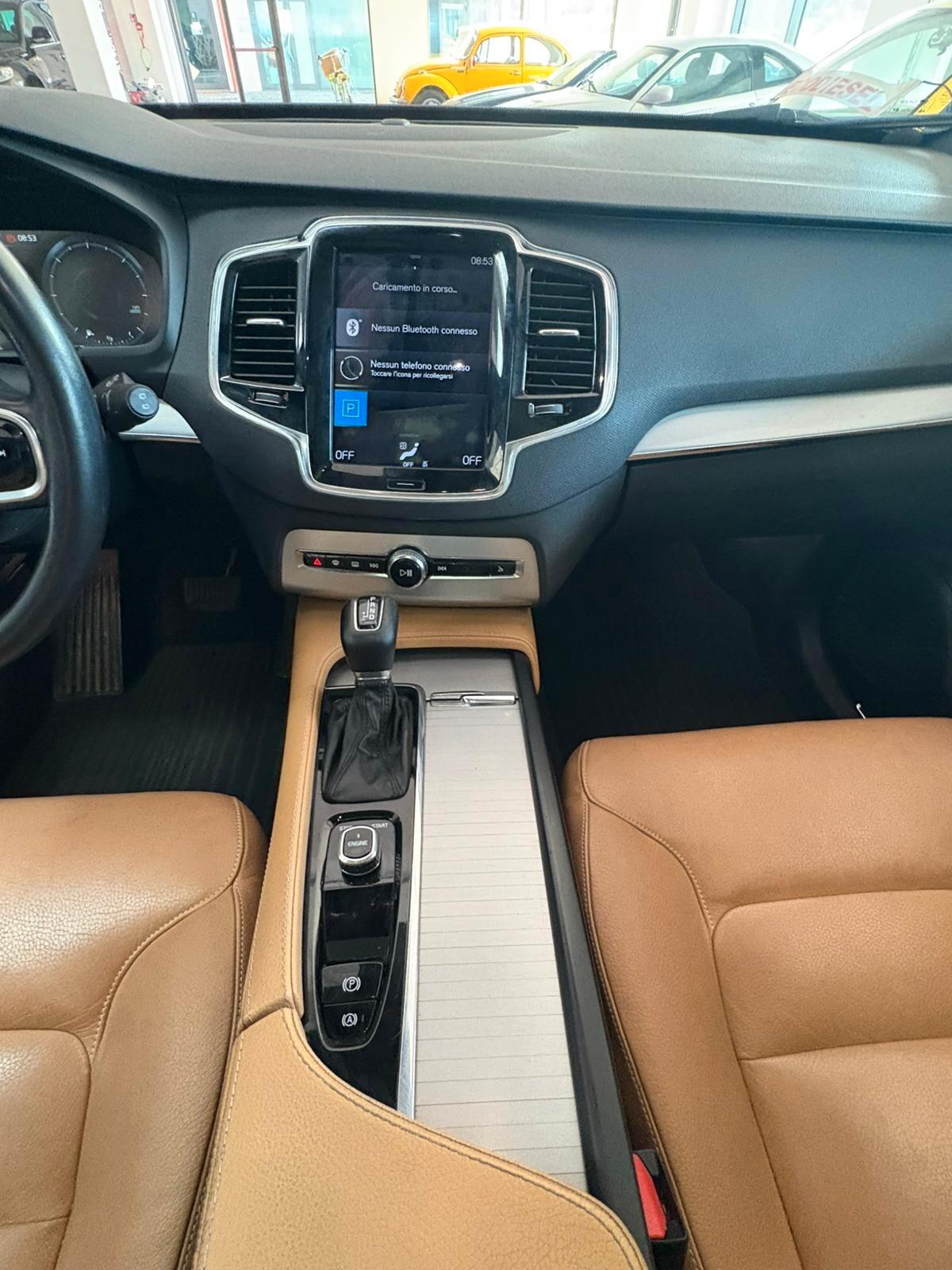 VOLVO XC 90 CAMBIO AUT.4X4 POSTI 7 Diesel 2000 CV 235 Garanzia 12 mesi