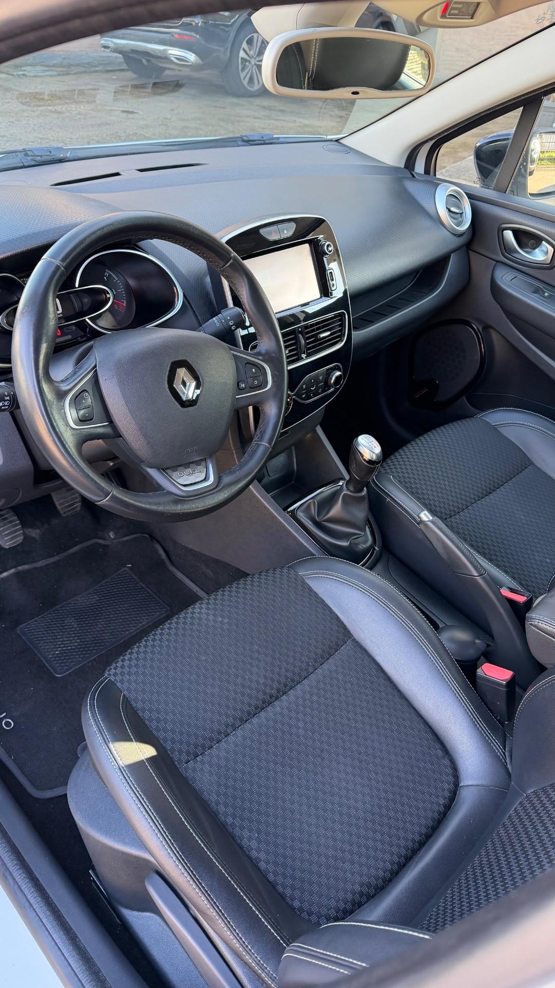 Renault Clio dCi 8V 75 CV Start&Stop 5 porte Energy Duel