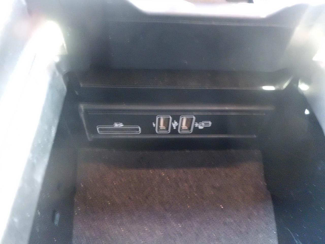 Mercedes-benz E 220 d Auto Premium Plus