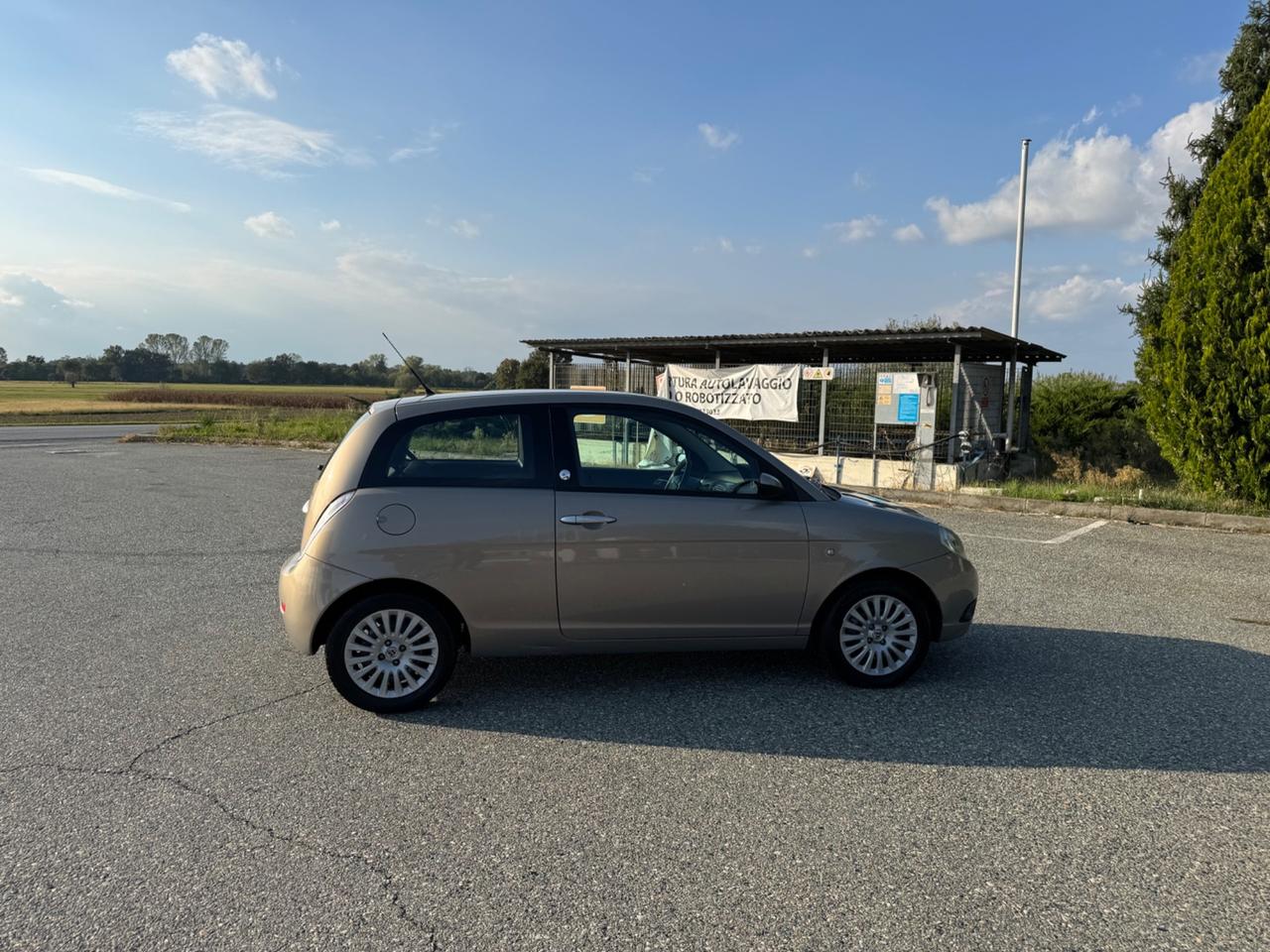 Lancia Ypsilon 1.4 Argento Ecochic GPL