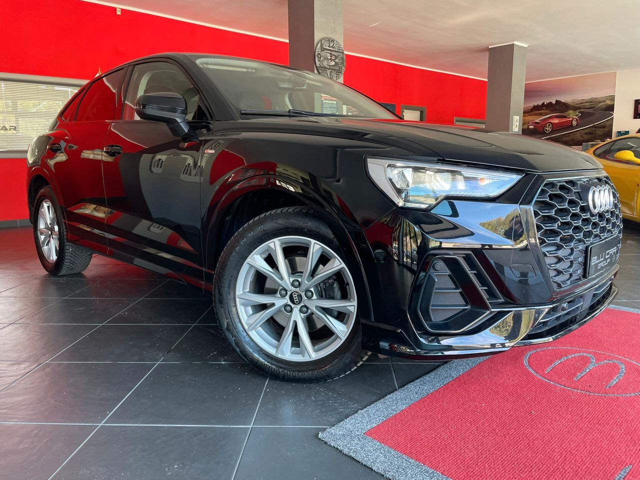 AUDI Q3 SPTB 35 2.0Tdi IDENTITY BLACK S-TRONIC