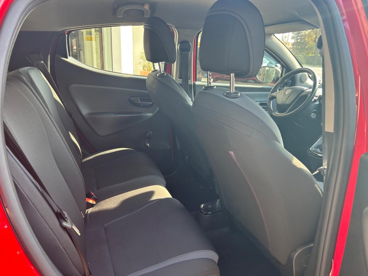 Lancia Ypsilon 1.2 69 CV 5 porte Platinum