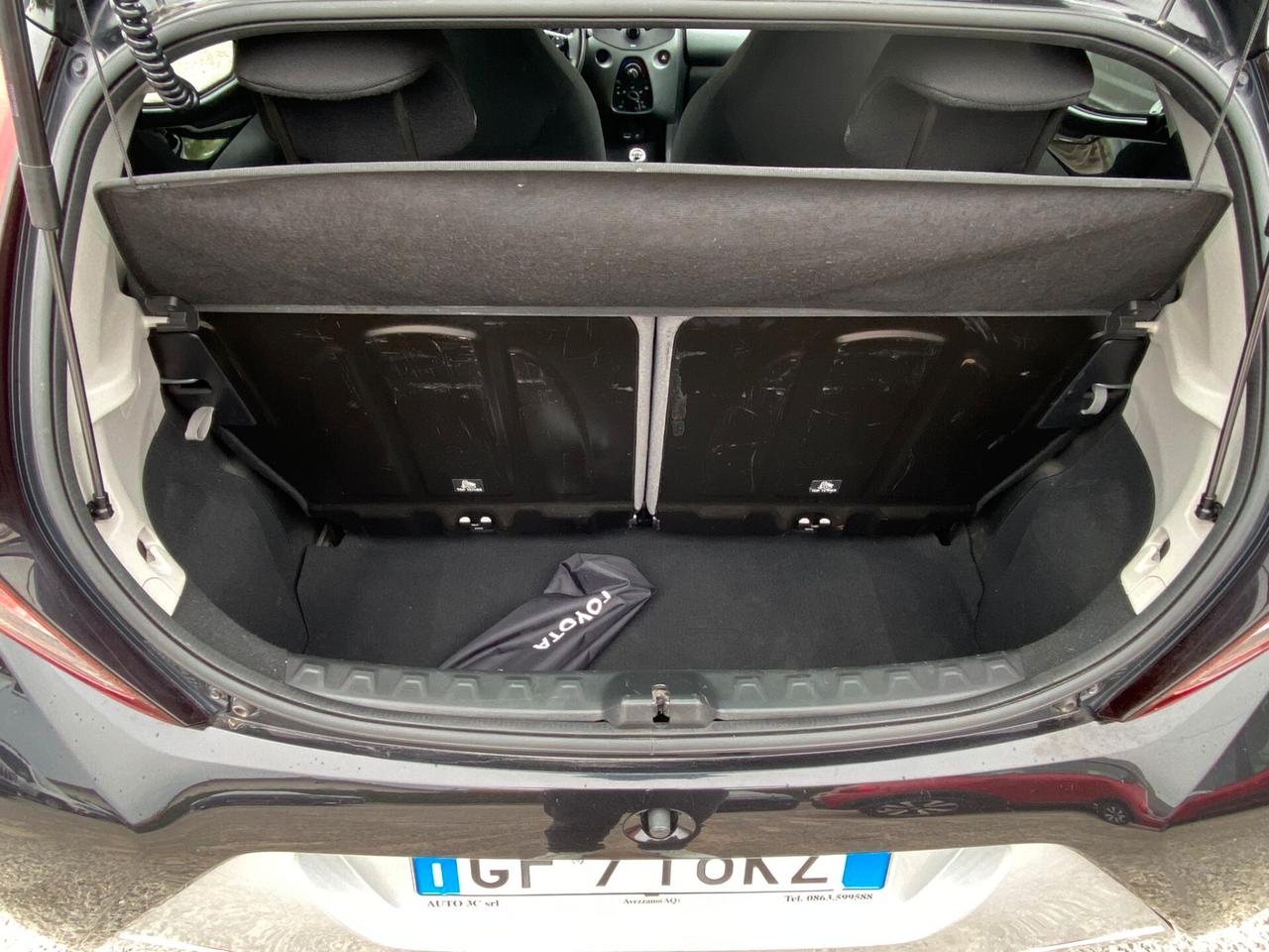 Toyota Aygo Connect 1.0 VVT-i 72 CV 5 porte x-wave