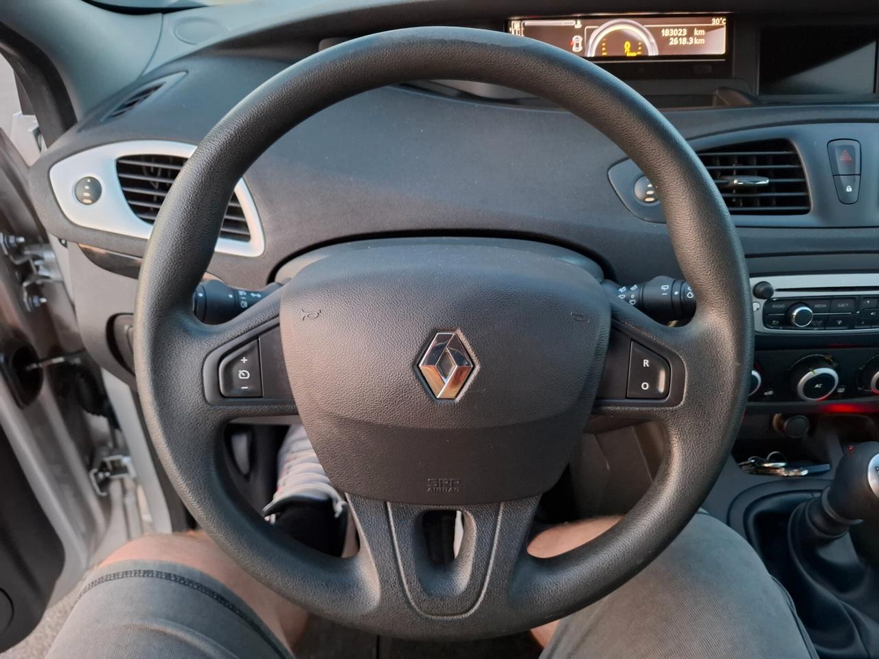 Renault Scenic Scénic XMod 1.5 dCi 110CV S&S Bose