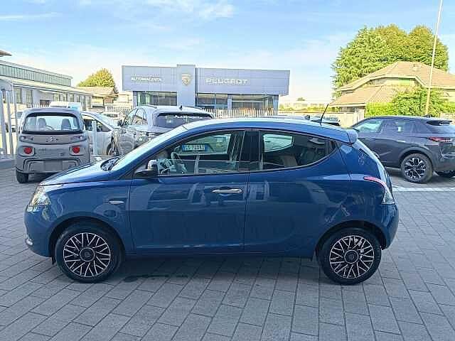 Lancia Ypsilon 1.0 Hybrid 69cv PLATINO AZIENDALE