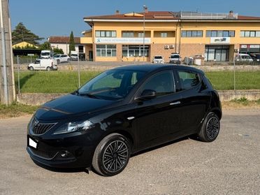 Lancia Ypsilon neopatentati 5 posti
