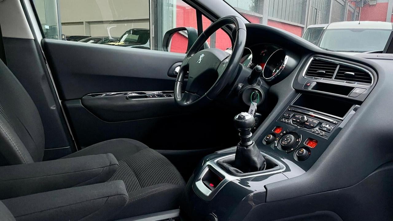 Peugeot 5008 2.0 HDi 150CV Allure N1