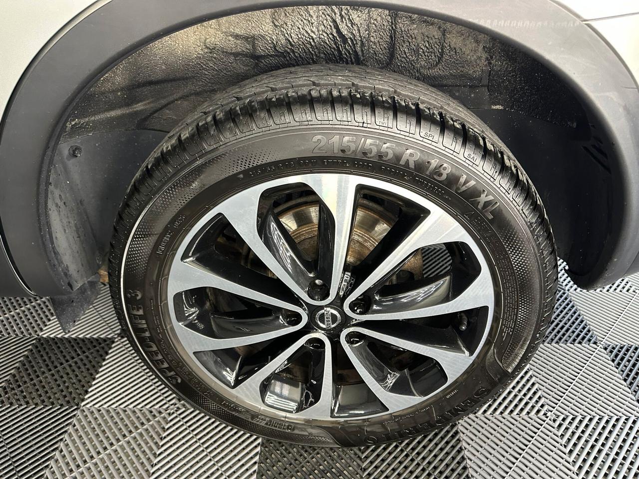 Nissan Qashqai 1.5 dCi DPF Tekna