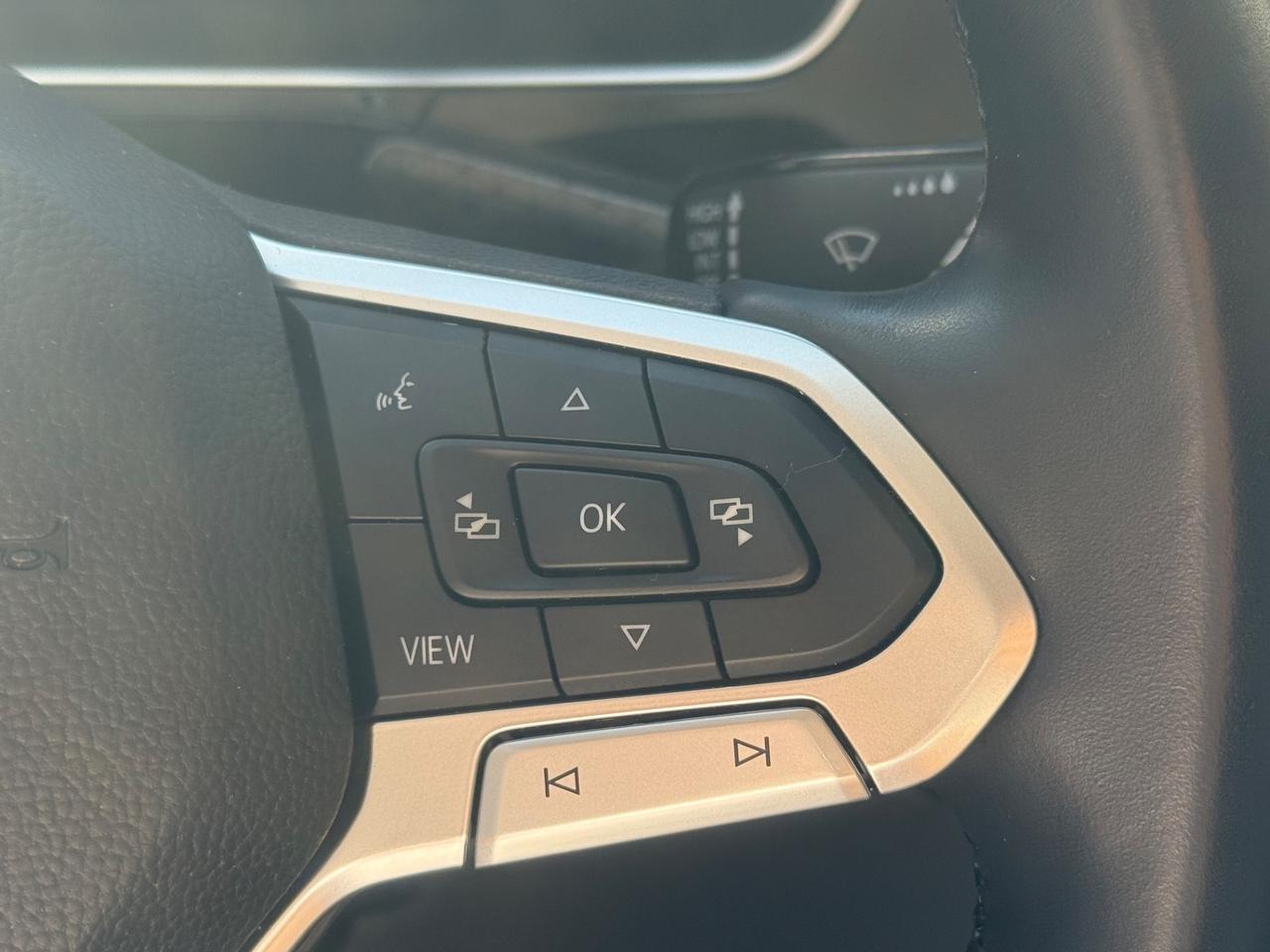 Volkswagen T-Cross 1.6 TDI 95CV R-LINE (NEOPATENTATI)