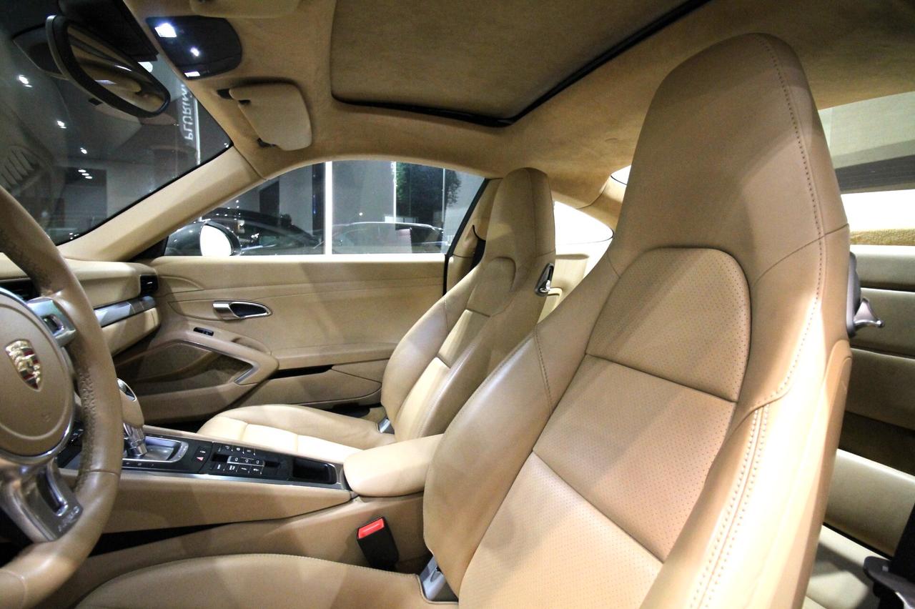 PORSCHE 911 CARRERA 4S